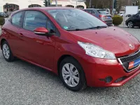 Gebraucht Peugeot 208 Active 82 PS (60 kW) 2014 Rot Kleinwagen