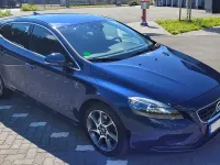 Gebraucht Volvo V40 Ocean Race 122 PS (89 kW) 2015 Blau Limousine