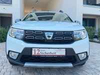 Gebraucht Dacia Sandero Celebration 90 PS (66 kW) 2019 Weiß Kleinwagen
