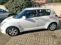 Gebraucht Suzuki Swift 92 PS (67 kW) 2009 Weiß Kleinwagen