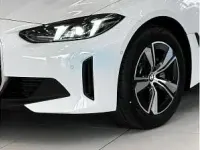 Neu BMW i4 210 kW (286 PS) 2026 Weiß (alpinweiß uni) Limousine