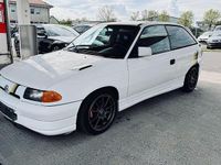 Second-hand Opel Astra 116 CP (85 kW) 1995 Alb Coupe
