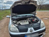 Gebraucht Renault Clio II 98 PS (72 kW) 2005 Silber Kleinwagen