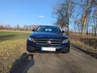 Second-hand Mercedes E220 194 CP (142 kW) 2019 Albastru Break