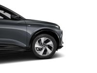 Neu Audi Q6 e-tron Performance 225 kW (306 PS) 2026 Daytonagrau perleffekt SUV