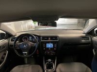 Gebraucht VW Jetta 105 PS (77 kW) 2011 Schwarz Limousine