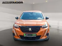 Gebraucht Peugeot 2008 Active 131 PS (96 kW) 2022 Lackierung orange fusion/typ a SUV