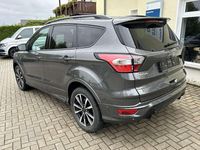 Gebraucht Ford Kuga ST-Line 150 PS (110 kW) 2019 Magneticgrau SUV