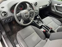 gebraucht Audi A3 Sportback 1.6 Attraction