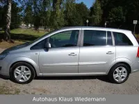 Gebraucht Opel Zafira Design Edition 110 PS (80 kW) 2011 Silber Van / Kleinbus