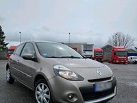 Gebraucht Renault Clio III 75 PS (55 kW) 2011 Braun Kleinwagen