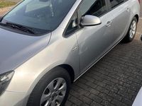 Gebraucht Opel Astra 110 PS (80 kW) 2014 Silber Kombi