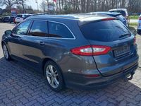Gebraucht Ford Mondeo Titanium 150 PS (110 kW) 2015 Grau Kombi