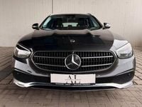 Gebraucht Mercedes E300 Advantage 317 PS (233 kW) 2022 Grau Kombi