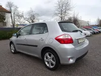 Gebraucht Toyota Auris Edition 126 PS (92 kW) 2011 Grau Kleinwagen