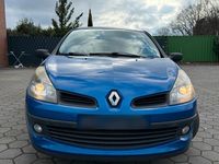 Gebraucht Renault Clio II 75 PS (55 kW) 2008 Blau Kleinwagen