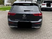 Gebraucht VW Golf VIII Active 150 PS (110 kW) 2023 Schwarz Limousine