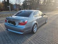Gebraucht BMW 545 333 PS (244 kW) 2004 Grau Limousine