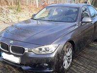 Gebraucht BMW 320 184 PS (135 kW) 2012 Grau Limousine