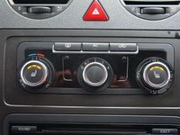 Gebraucht VW Caddy Maxi Trendline 102 PS (75 kW) 2011 Braun Van / Kleinbus