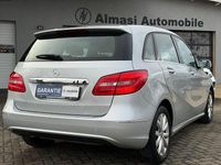 Gebraucht Mercedes B200 156 PS (114 kW) 2014 Silber Van / Kleinbus