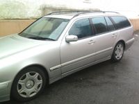 Gebraucht Mercedes E270 Avantgarde 170 PS (125 kW) 2000 Silber metallic Kombi
