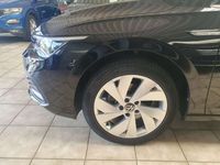 Gebraucht VW Golf VIII Style 150 PS (110 kW) 2022 Schwarz Limousine