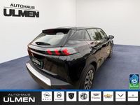 Gebraucht Peugeot e-2008 Active 100 kW (136 PS) 2023 Schwarz SUV