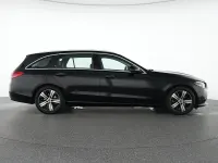 Gebraucht Mercedes C200 Avantgarde 163 PS (119 kW) 2024 Schwarz Limousine