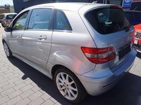 Gebraucht Mercedes B170 116 PS (85 kW) 2005 Polarsilber  metalliclack Van / Kleinbus
