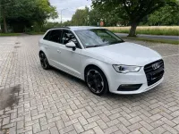 Gebraucht Audi A3 Sport 110 PS (80 kW) 2015 Weiß Limousine