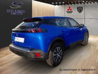 Gebraucht Peugeot e-2008 100 kW (136 PS) 2021 Vertigo blau metallik SUV