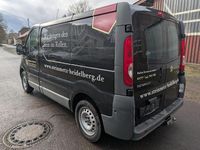 Second-hand Renault Trafic 114 CP (83 kW) 2012 Negru Monovolum