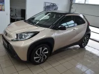 Neu Toyota Aygo X 72 PS (52 kW) 2025 Beige SUV