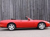 Używany Jaguar XK8 284 KM (208 kW) 2000 Czerwony Kabriolet