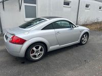 Second-hand Audi TT Basis 180 CP (132 kW) 1999 Argintiu Coupe