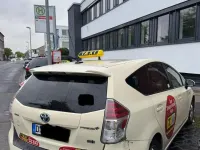 Gebraucht Toyota Prius+ Plus 99 PS (72 kW) 2018 Gelb Van / Kleinbus