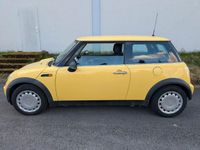 Second-hand Mini ONE 90 CP (66 kW) 2002 Galben Hatchback