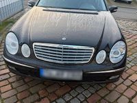 Gebraucht Mercedes E220 Elegance 150 PS (110 kW) 2003 Schwarz Limousine