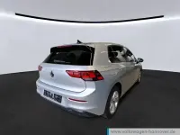 Second-hand VW Golf VIII Life 116 CP (85 kW) 2023 Argintiu Berlinǎ