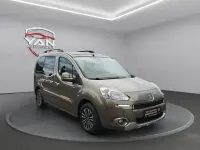 Gebraucht Peugeot Partner Tepee Style 114 PS (83 kW) 2015 Braun Van / Kleinbus