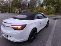 Gebraucht Opel Cascada Edition 165 PS (121 kW) 2014 Weiß Cabrio