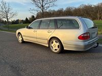 Gebraucht Mercedes E320 Elegance 224 PS (164 kW) 1999 Silber Kombi