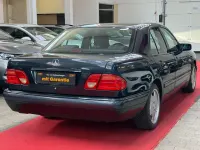 Gebraucht Mercedes E280 Classic 193 PS (141 kW) 1996 Schwarz Limousine