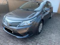 Gebraucht Toyota Avensis 125 PS (91 kW) 2012 Grau Kombi