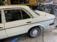 gebraucht Mercedes 200 W123 , H-Kennzeichen, Originalzustand