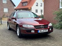 Gebraucht Opel Omega 136 PS (100 kW) 1997 Rot Limousine