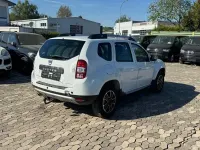 Używany Dacia Duster Prestige 109 KM (80 kW) 2016 Biały SUV