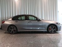 Gebraucht BMW 330e M Sport 184 PS (135 kW) 2023 Skyscraper grau Limousine
