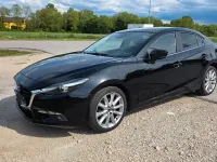 Gebraucht Mazda 3 Sports-Line 120 PS (88 kW) 2018 Schwarz Limousine